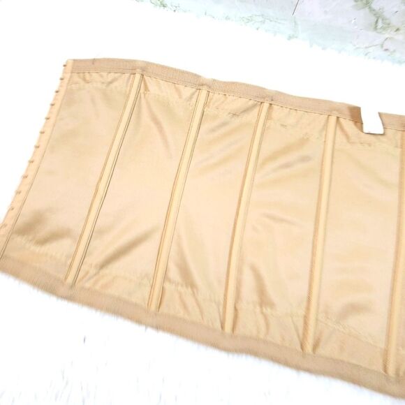 Maidenform Waist Slimmer - Picture 6 of 8